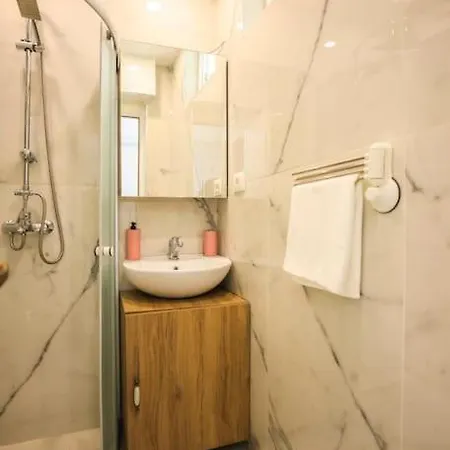 Colorful Oasis With Sunny Balcony Tirana