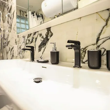 Appartamento Colorful Oasis With Sunny Balcony *