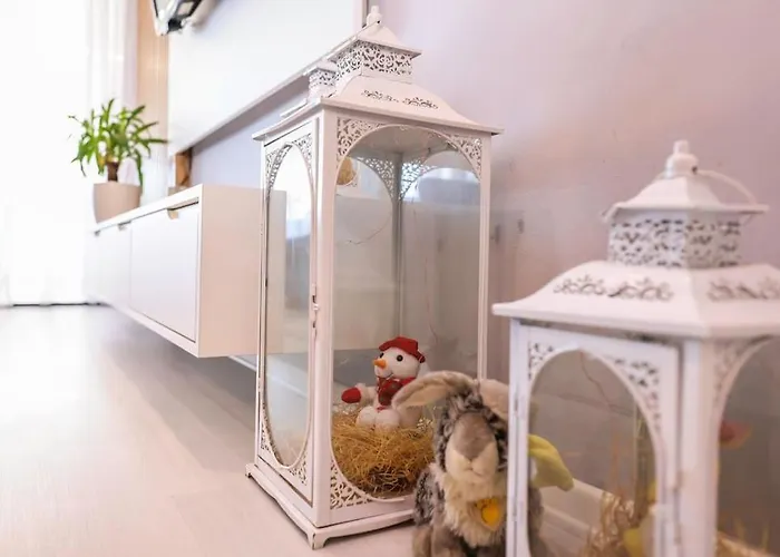 Apartman Colorful Oasis With Sunny Balcony Tirana